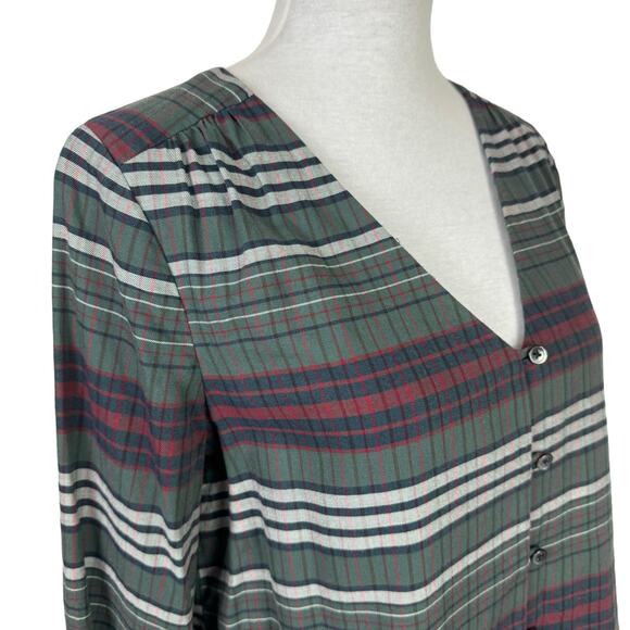Madewell V-Neck Button Down Shirt in Pineview Plaid Green Flannel Top - Picture 8 of 13